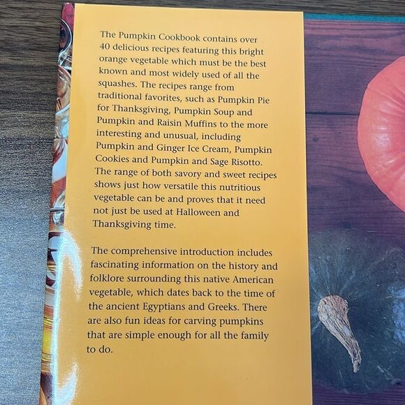The pumpkin cookbook. Edited by Nicola Hill. - Picture 2 of 4